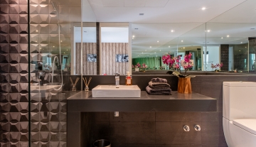 Resa Estates Ibiza cala Carbo for sale es vedra views modern pool infinity bathroom 2 .jpg